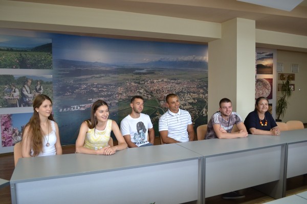 „Най-добрите класове“ на Казанлък разказаха за пътешествията си