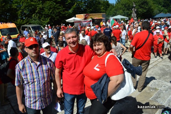 Корнелия Нинова:  Бузлуджа е на България!