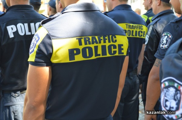 Към новите полицаи: Днес се разделяте с романтиката в МВР