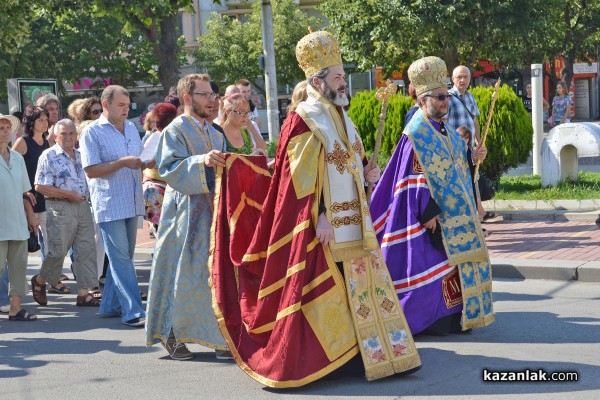 Литийно шествие и посрещане на мощите на Свети Николай Мирликийски Чудотворец