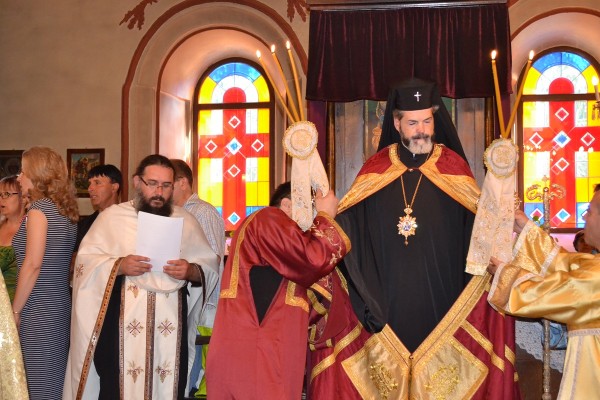 Казанлък посрещна мощите и иконата на Свети Николай Мирликийски Чудотворец