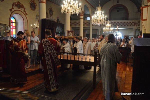 Литийно шествие и посрещане на мощите на Свети Николай Мирликийски Чудотворец