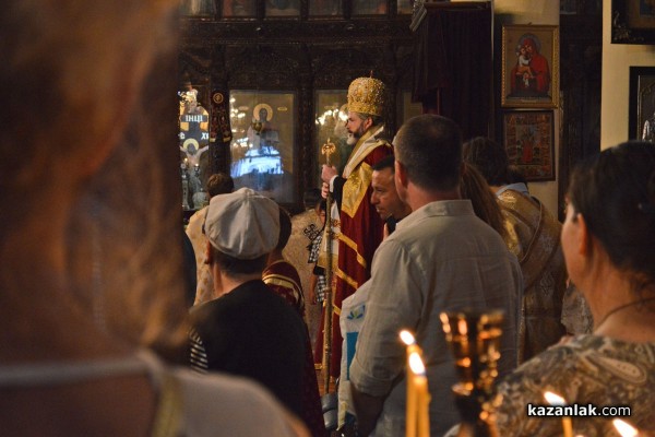 Литийно шествие и посрещане на мощите на Свети Николай Мирликийски Чудотворец