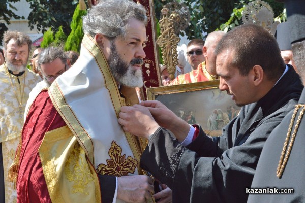 Литийно шествие и посрещане на мощите на Свети Николай Мирликийски Чудотворец