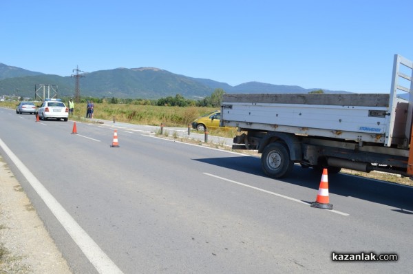 Жена пострада в катастрофа с камион по пътя за Енина днес