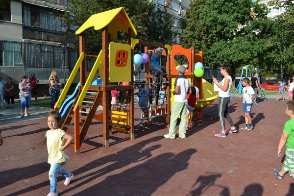 Ново междублоково пространство в ж.к.“Васил Левски“