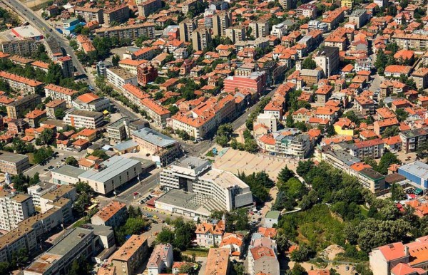 Покана към обществеността за участие в церемонии по “Първа копка“ за обновяване на обекти в ж.к. “Изток““ / Новини от Казанлък