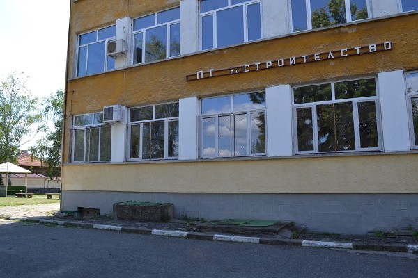 Разкриха колежа за машинни инженери в Казанлък 