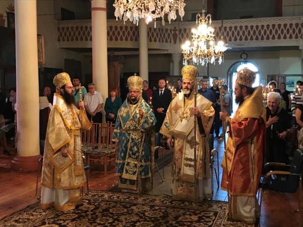 Митрополит Киприан отпразнува именния си ден в родния си град Казанлък