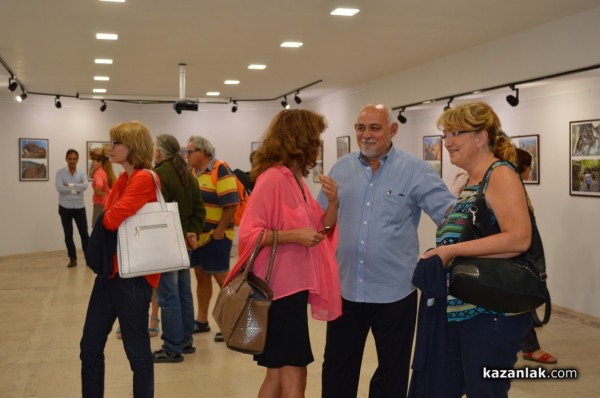 Мистериите на тракийските светилища разгадават мистериални туристи от Казанлък