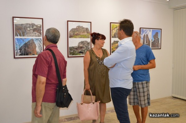 Мистериите на тракийските светилища разгадават мистериални туристи от Казанлък