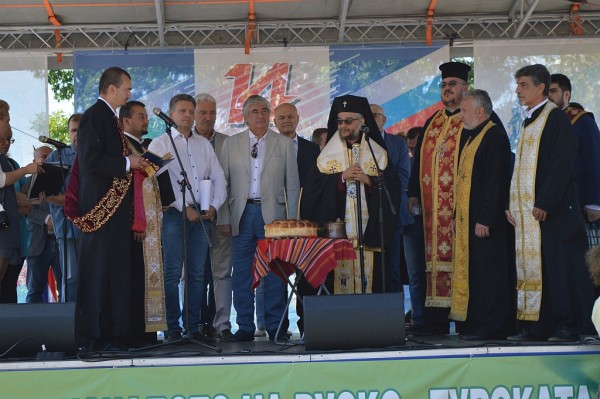 Реплика на Самарското знаме бе дарена на Община Казанлък