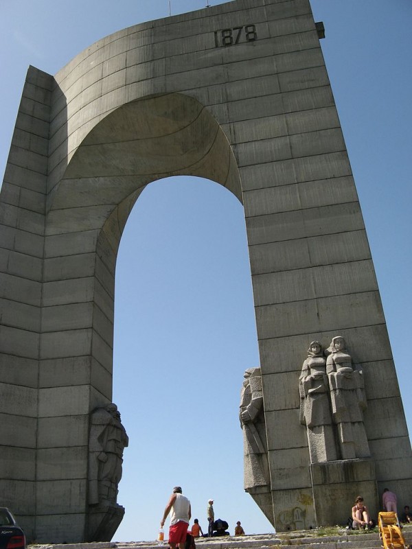 Чужденци пристигат на Бузлуджа тази седмица за Тъмен туризъм в Чинията