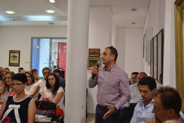 Работна среща на министър Вълчев с представители на образованието в Казанлък