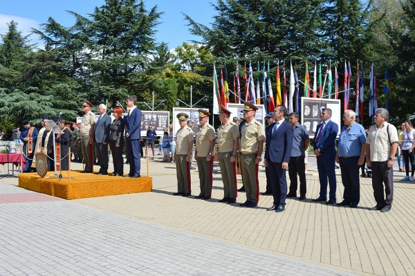 В Казанлък бе посрещнат 33-ят контингент от Въоръжените сили на България, част от мисията на НАТО „Решителна подкрепа”