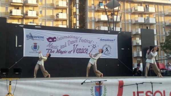 Магията на Венеция завладя БТЦ „Грация“ при НЧ „Възродена Искра – 2000“