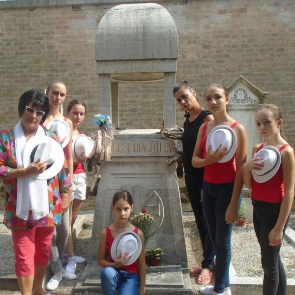 Магията на Венеция завладя БТЦ „Грация“ при НЧ „Възродена Искра – 2000“