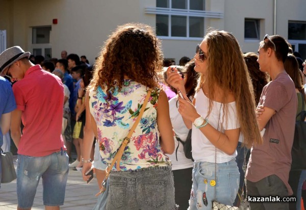 Първенецът на училищата в областта ППМГ “Н. Обрешков“ посрещна своите 700 гимназисти