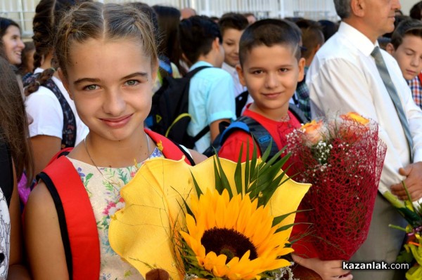 Първенецът на училищата в областта ППМГ “Н. Обрешков“ посрещна своите 700 гимназисти