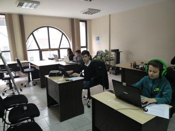 ИКТ Център с нови предложения за децата за учебната 2017 - Легороботика, ИТ програмиране, Английски език