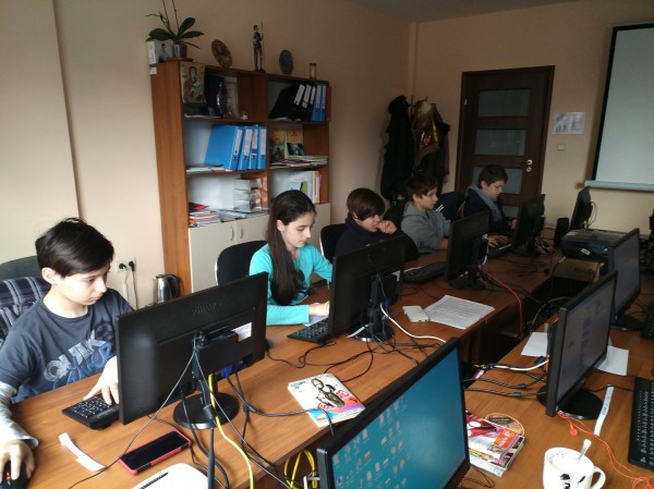 ИКТ Център с нови предложения за децата за учебната 2017 - Легороботика, ИТ програмиране, Английски език