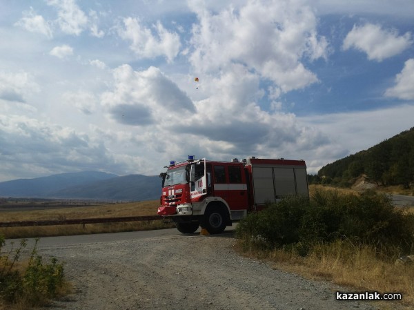 Парапланерист падна до Крънската бара