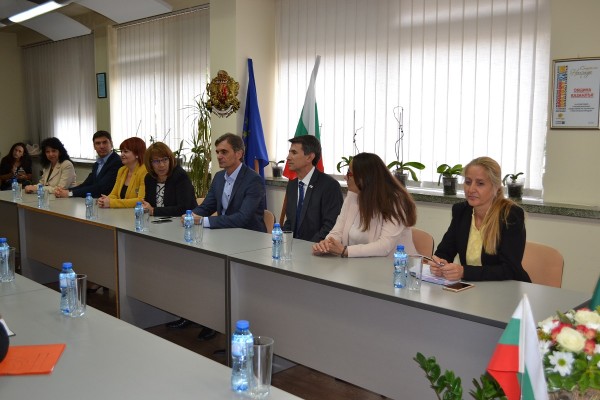 Исторически момент на братство и искреност между Казанлък и алжирския Блида