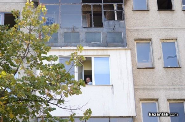 Пожар от газова бутилка в 15 блок на Източното днес