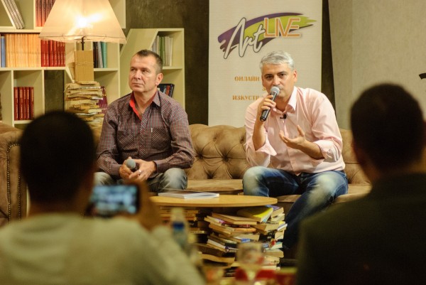 Казанлъчанин издаде първата българска книга, написана едновременно на Брайл и Кирилица