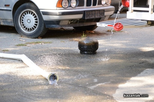 Пожар от газова бутилка в 15 блок на Източното днес