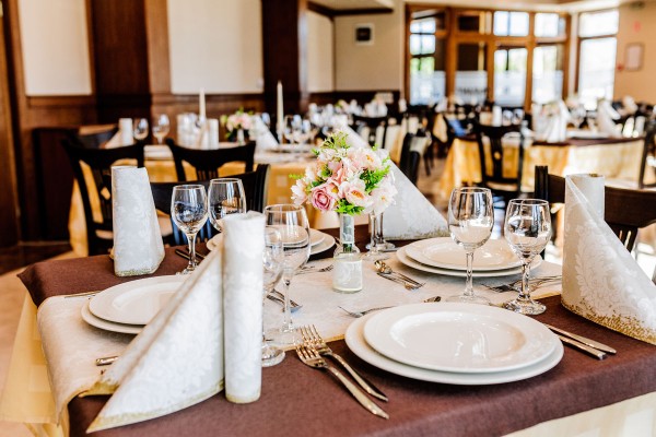 Запознайте се с вкуса на Русия в най-новия Хотел-ресторант „Алиса“ в Павел баня