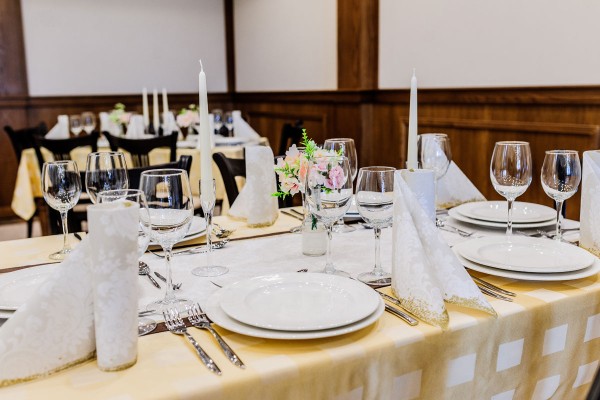 Запознайте се с вкуса на Русия в най-новия Хотел-ресторант „Алиса“ в Павел баня