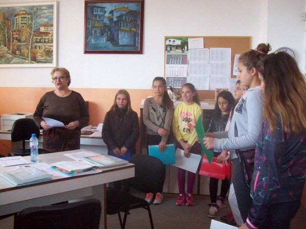 Още в началото на октомври читалищните колективи в с. Енина се изявиха