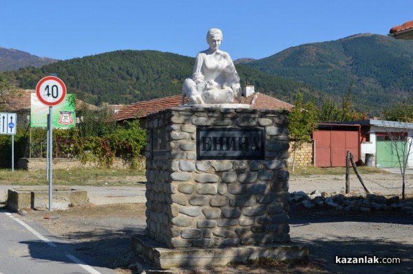 В Енина откриват нов паметник и кръгово на Празничния Петковден