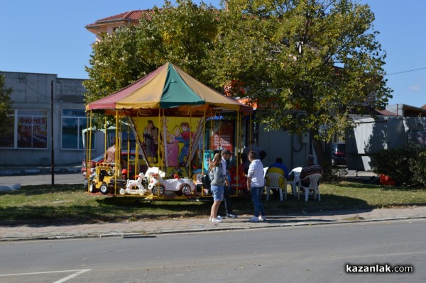 В Енина откриват нов паметник и кръгово на Празничния Петковден
