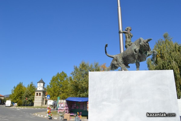 В Енина откриват нов паметник и кръгово на Празничния Петковден