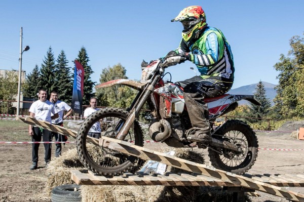 Александър Попминчев от Ендуро клуб “Севтополис“ е шампион за годината в Екстремния шампионат