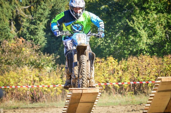 Александър Попминчев от Ендуро клуб “Севтополис“ е шампион за годината в Екстремния шампионат