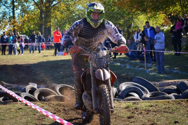 Александър Попминчев от Ендуро клуб “Севтополис“ е шампион за годината в Екстремния шампионат