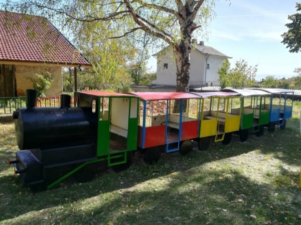 Обновени съоръжения с доброволния труд на МГЕРБ за празника на село Горно Изворово 