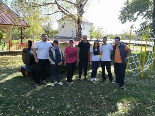 Обновени съоръжения с доброволния труд на МГЕРБ за празника на село Горно Изворово 