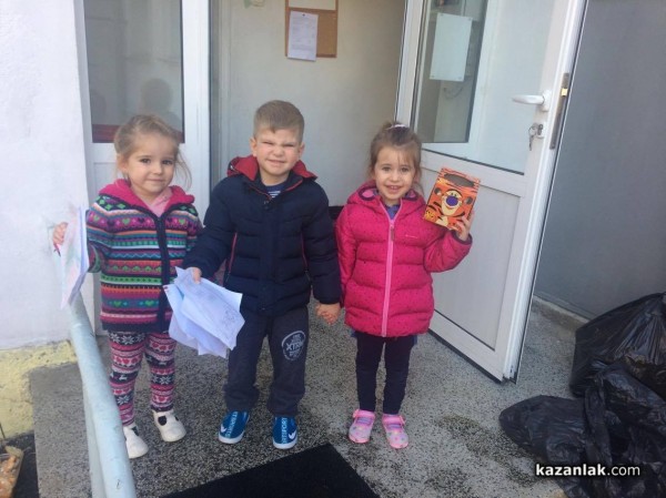 Децата от “Мечо Пух“ се учат да пазят природата като събраха десетки килограми отпадъци за рециклиране