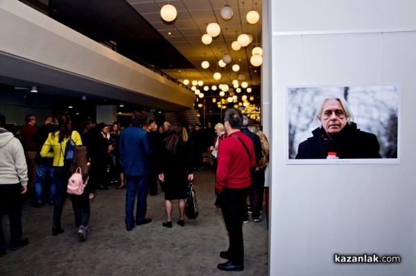 Силна премиера на филма „Дамасцена“ изправи на крака 500 зрители снощи