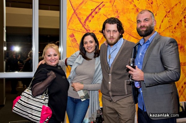 Силна премиера на филма „Дамасцена“ изправи на крака 500 зрители снощи