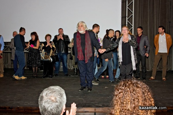 Силна премиера на филма „Дамасцена“ изправи на крака 500 зрители снощи