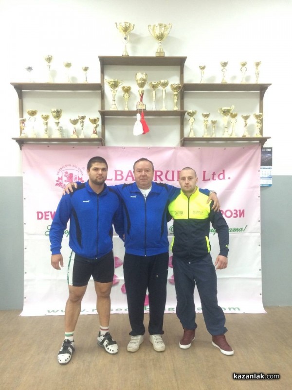 Казанлъчанинът Денис Юзекчиев взе сребърния медал на щанги в Републиканското първенство