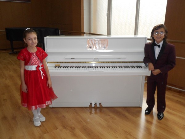 Блестящ успех за ученици на Елена Юлиянова на конкурса в Пловдив