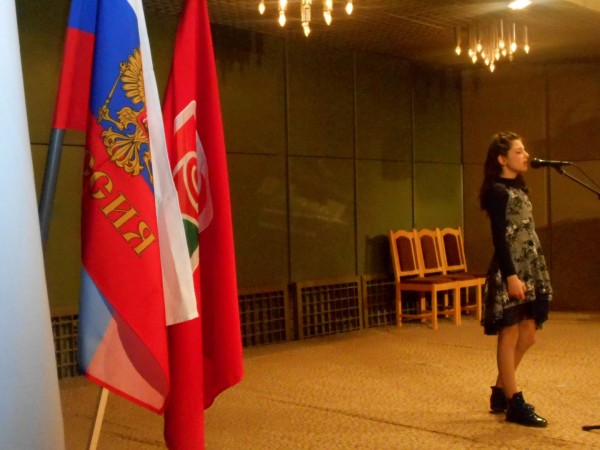 С празничен концерт казанлъшките социалисти отбелязаха годишнината от Великата октомврийска революция