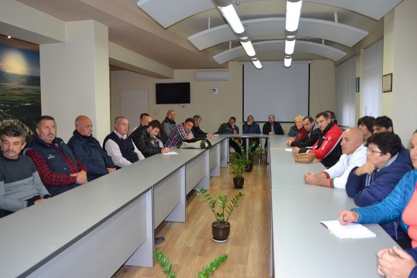 Кметът на Казанлък се срещна с местните спортни клубове