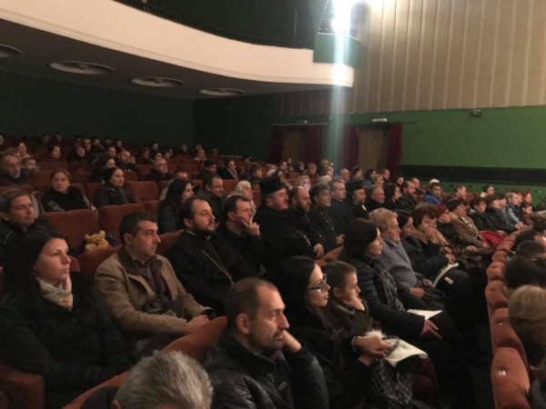 Митрополит Киприан бе гост на НЧ  “Искра“ в Деня на християнското семейство